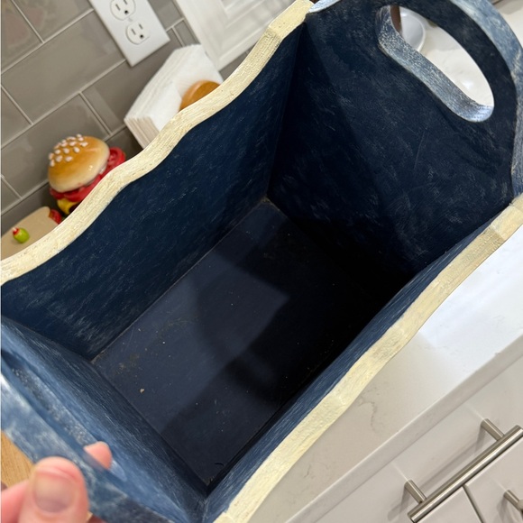 Cute Cottage Core Hand Painted Magazine Rack Holder - Picture 4 of 6